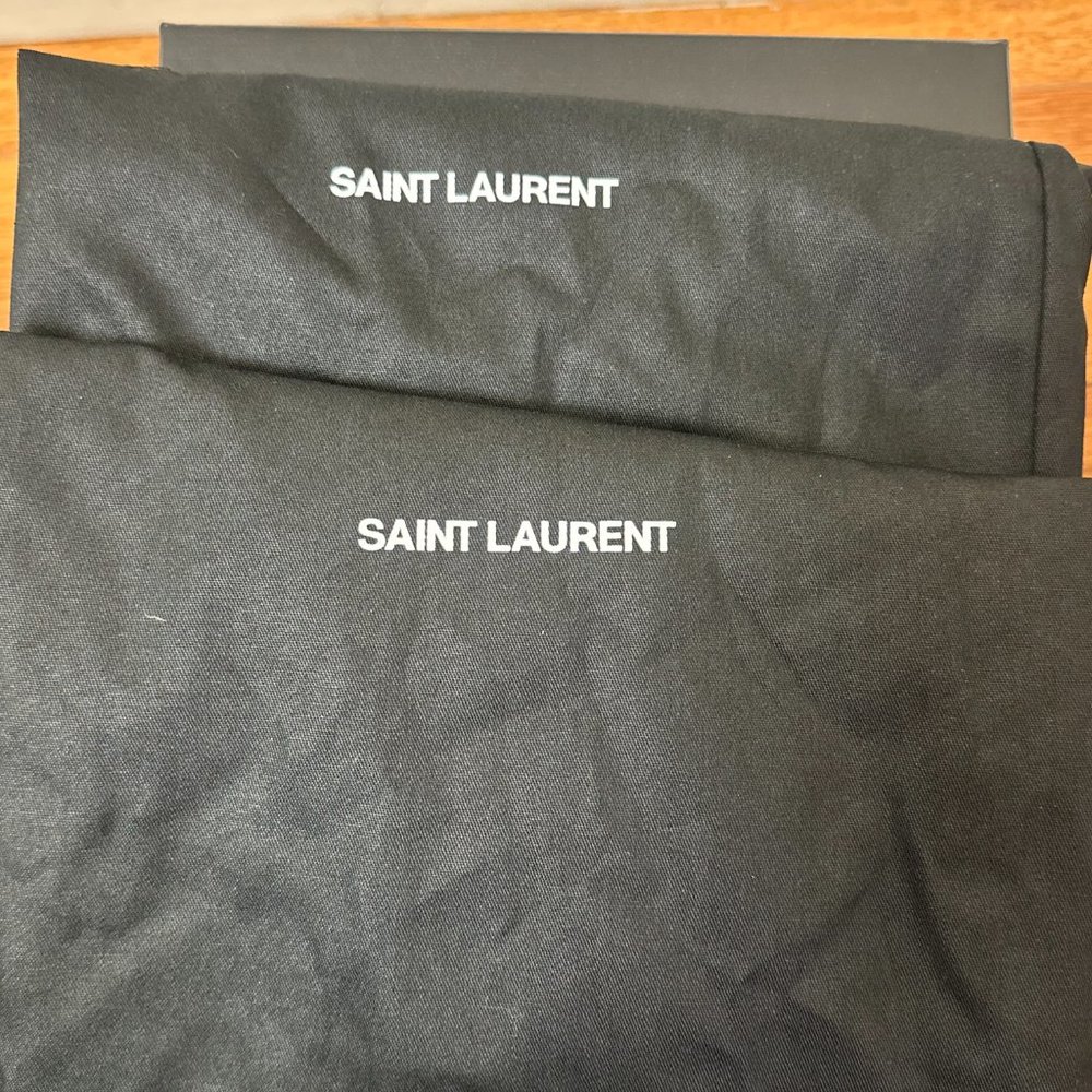 Saint Laurent Raven Slingback Pumps - Picture 5 of 5